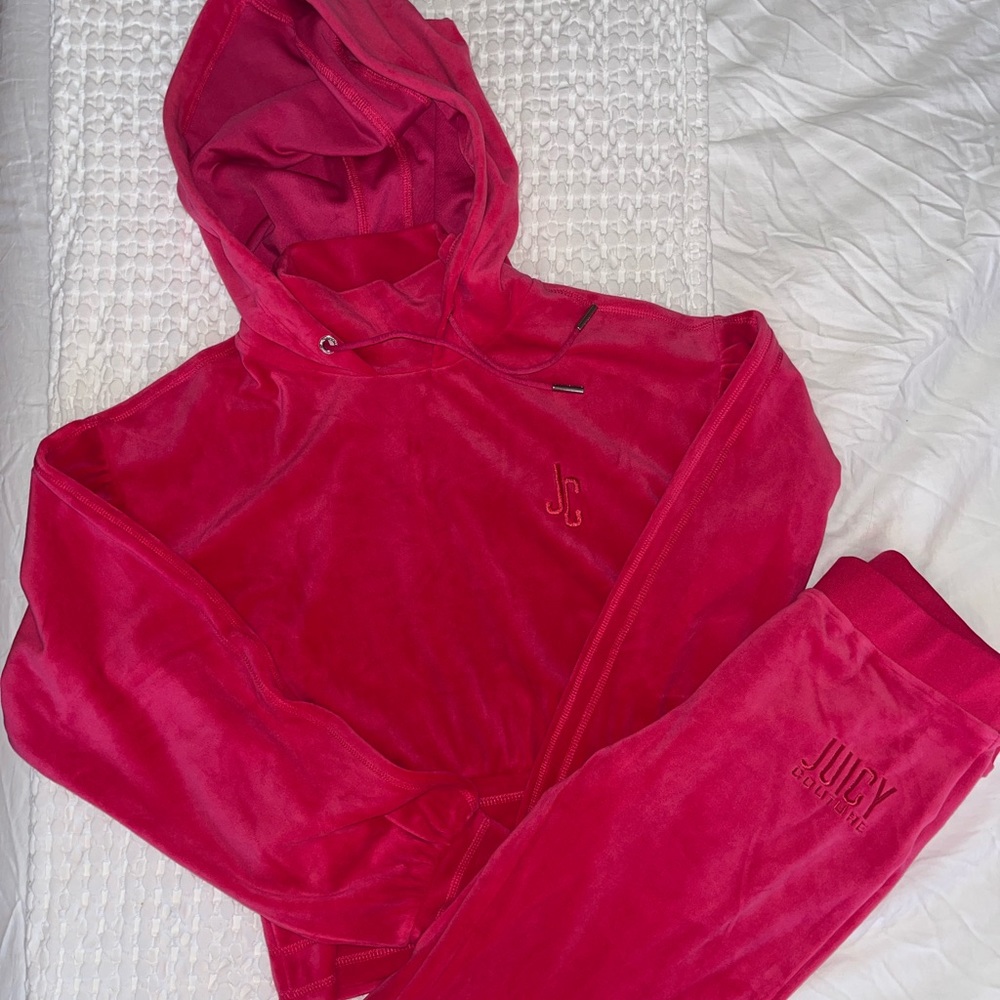 Brand new Juicy Couture Pink Drawstring Tracksuit Size small and extra small